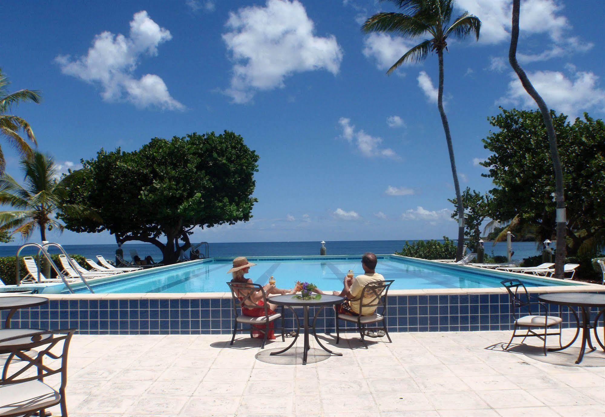 Tamarind Reef Resort Spa & Marina Christiansted Exteriör bild